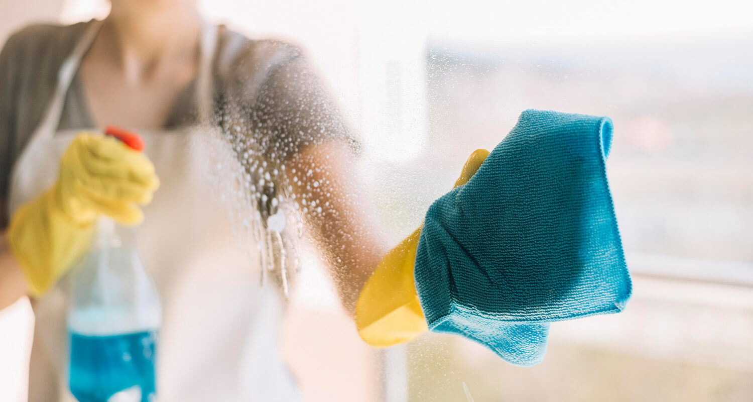 استقدام عاملات النظافة